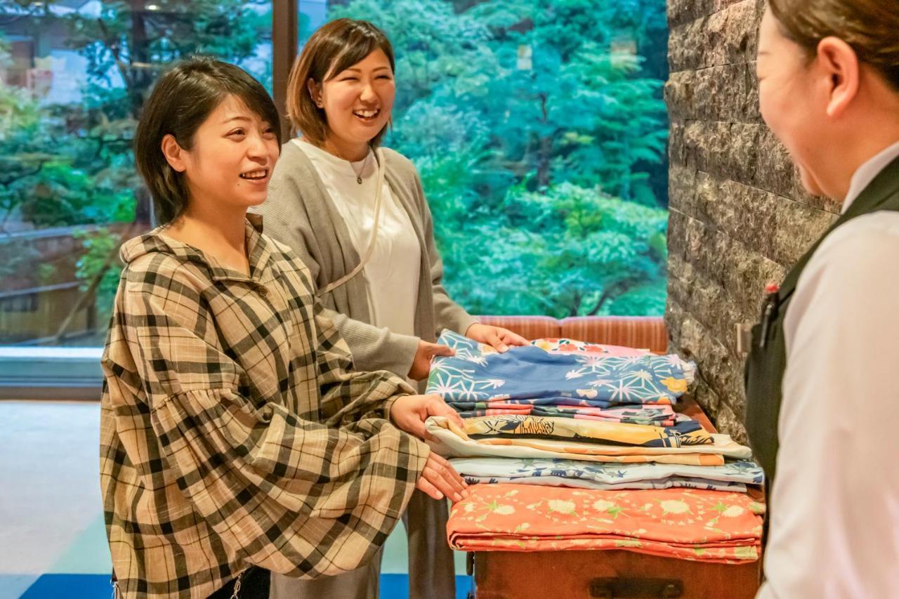 Senkeien Tsukioka Hotel Kaminoyama Esterno foto