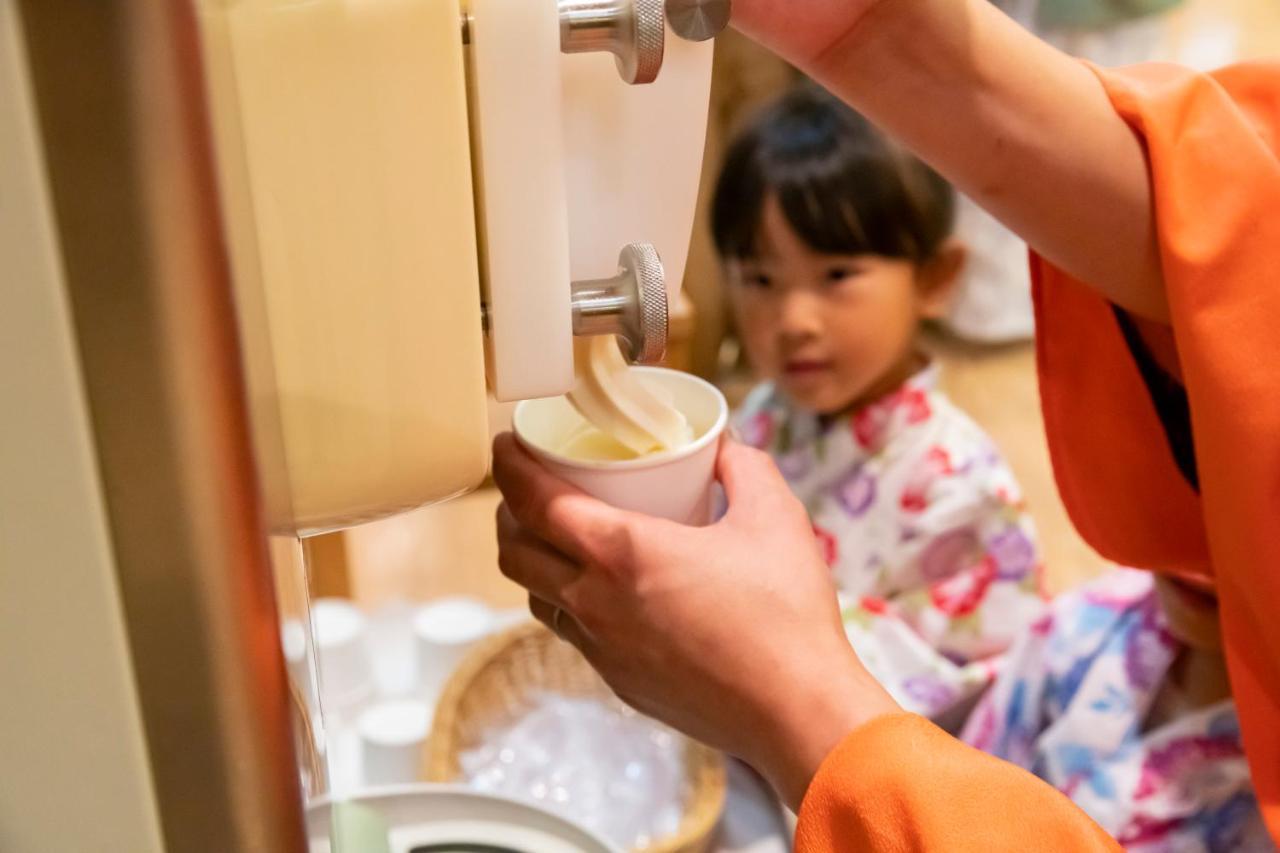 Senkeien Tsukioka Hotel Kaminoyama Esterno foto