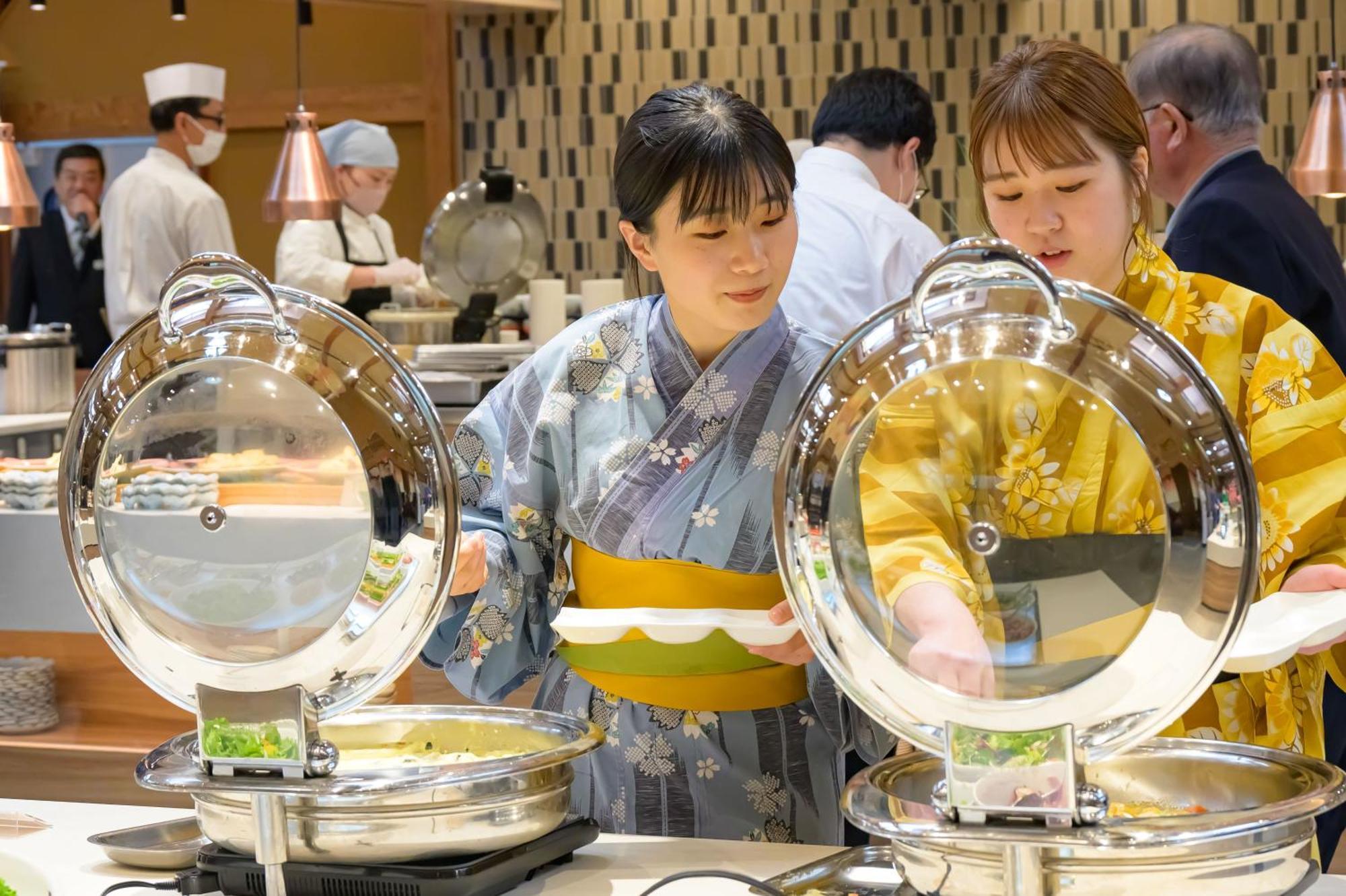 Senkeien Tsukioka Hotel Kaminoyama Esterno foto