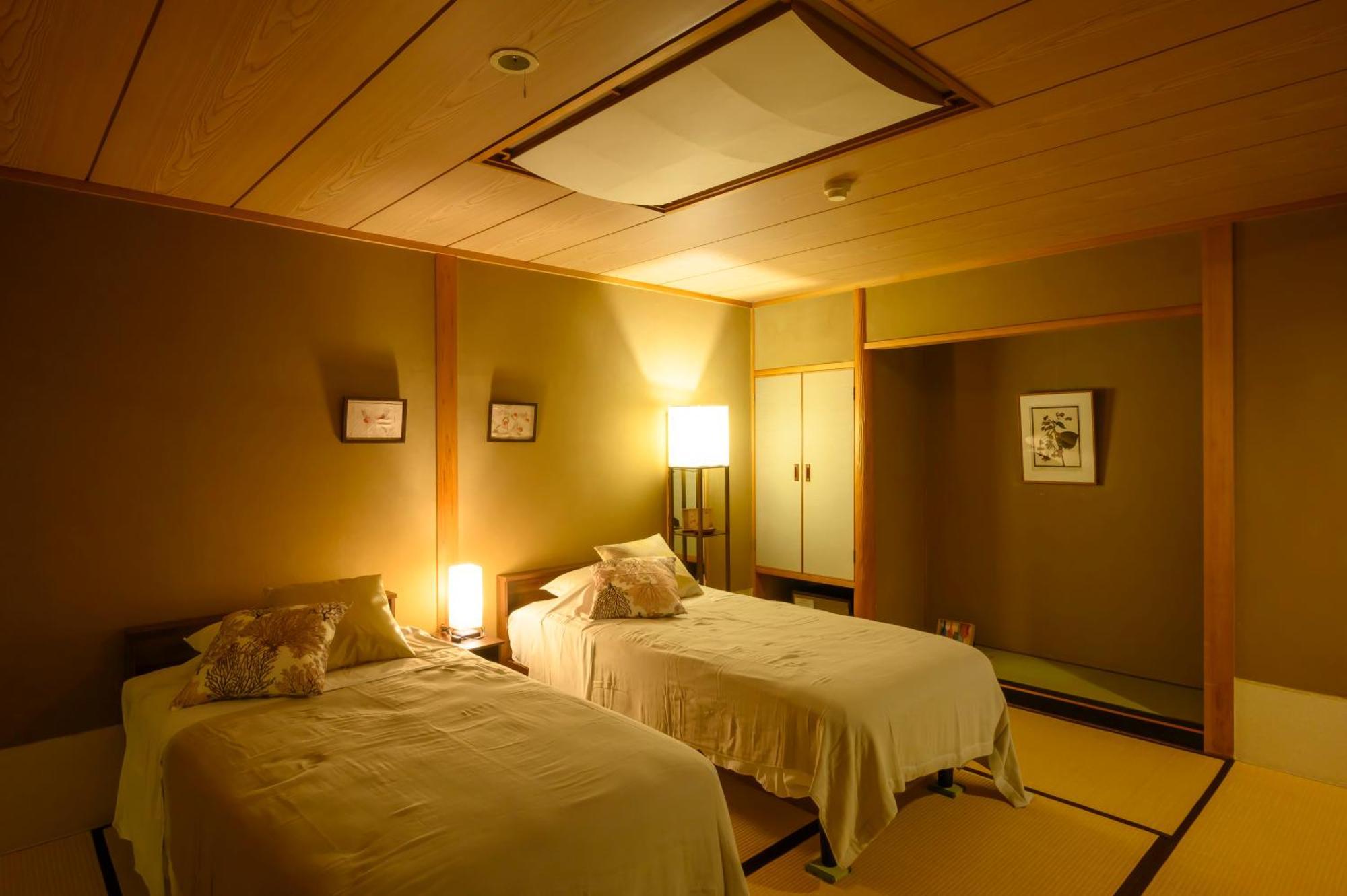 Senkeien Tsukioka Hotel Kaminoyama Esterno foto