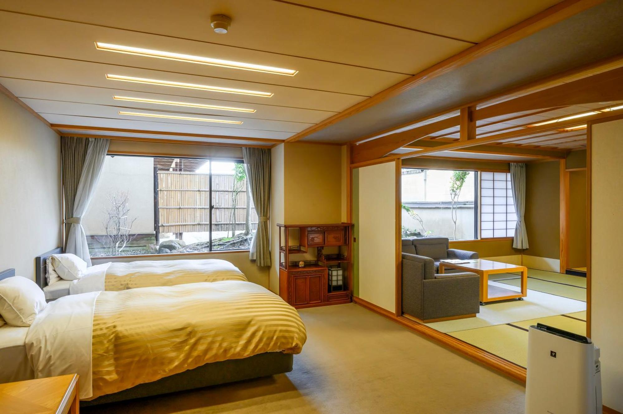 Senkeien Tsukioka Hotel Kaminoyama Esterno foto