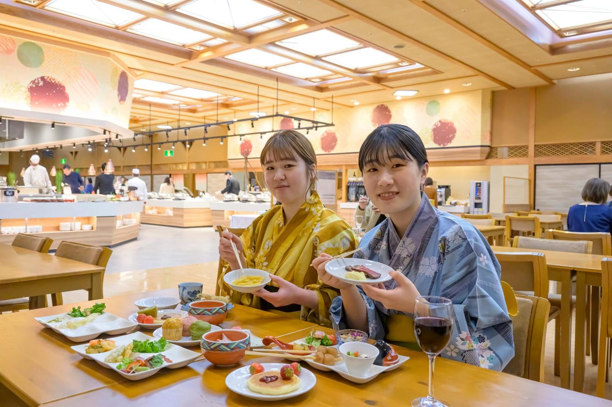 Senkeien Tsukioka Hotel Kaminoyama Esterno foto