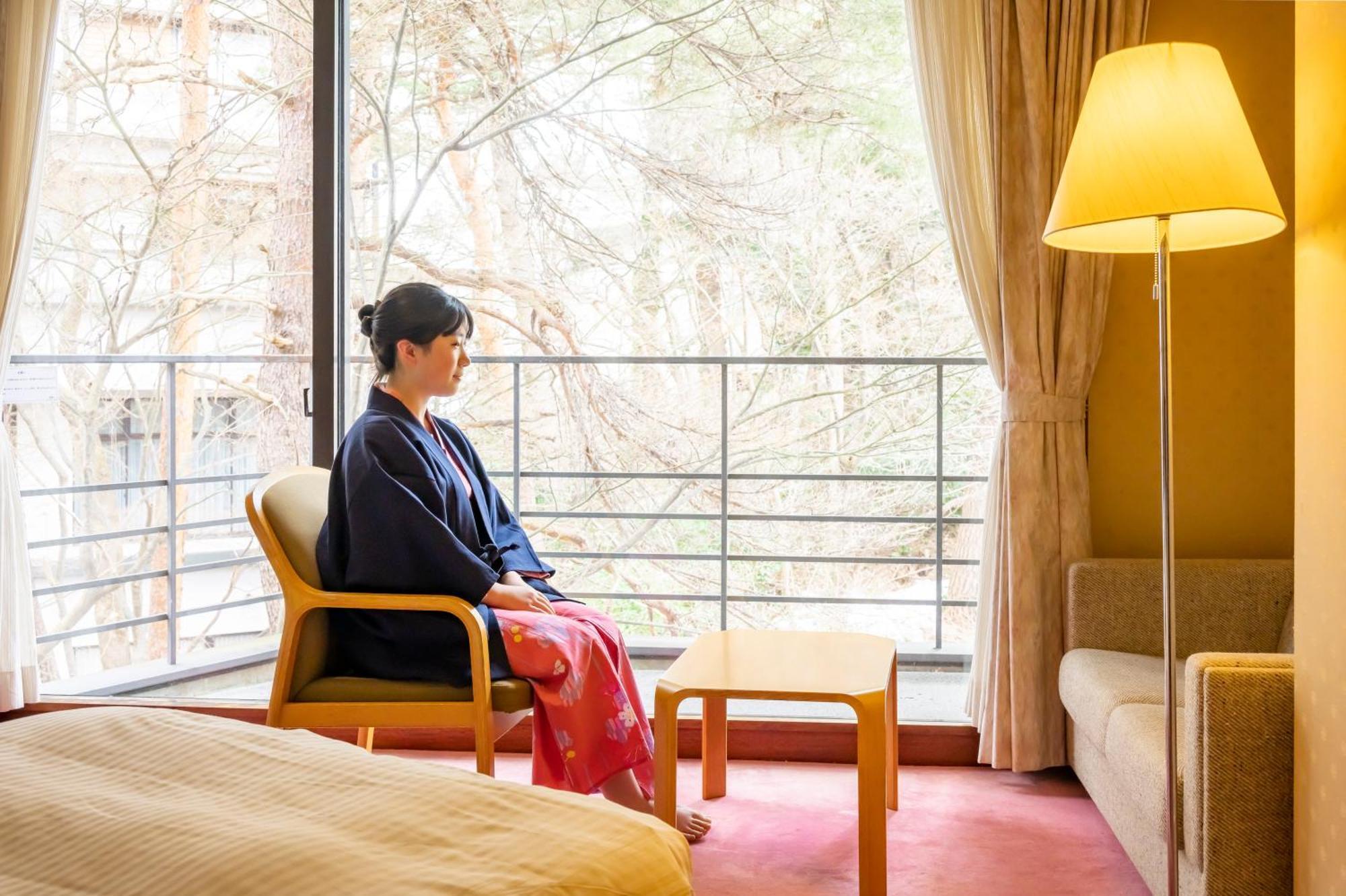 Senkeien Tsukioka Hotel Kaminoyama Esterno foto